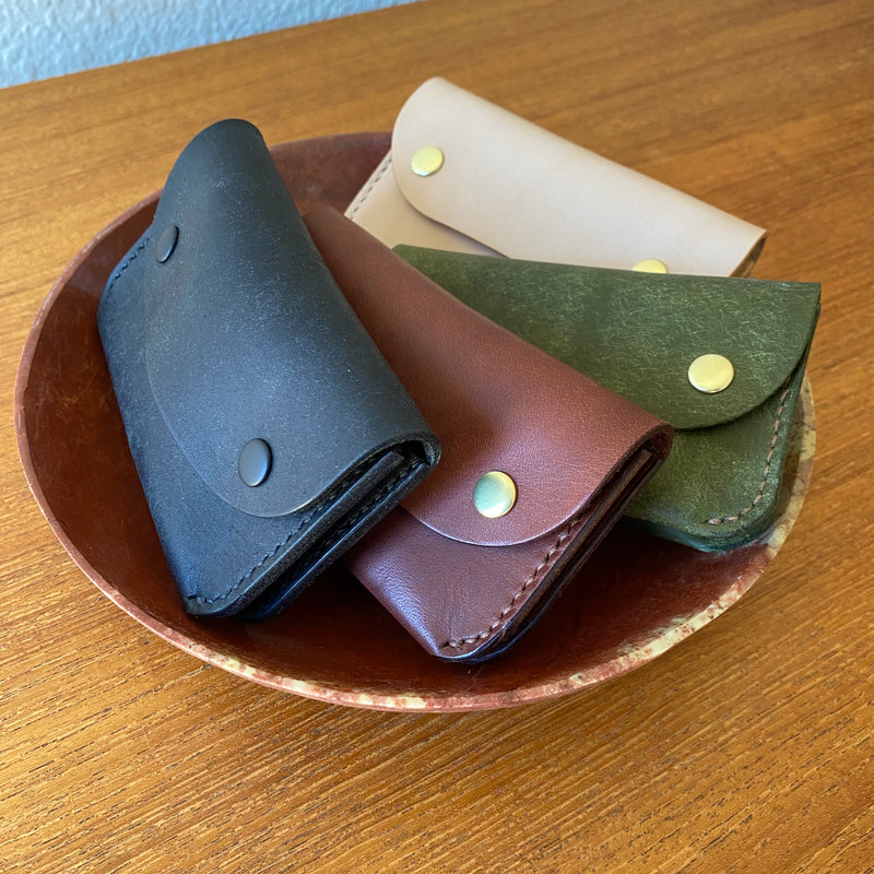 Two Pocket Bubble Coin Wallet - BYNDR LEATHER GOODS